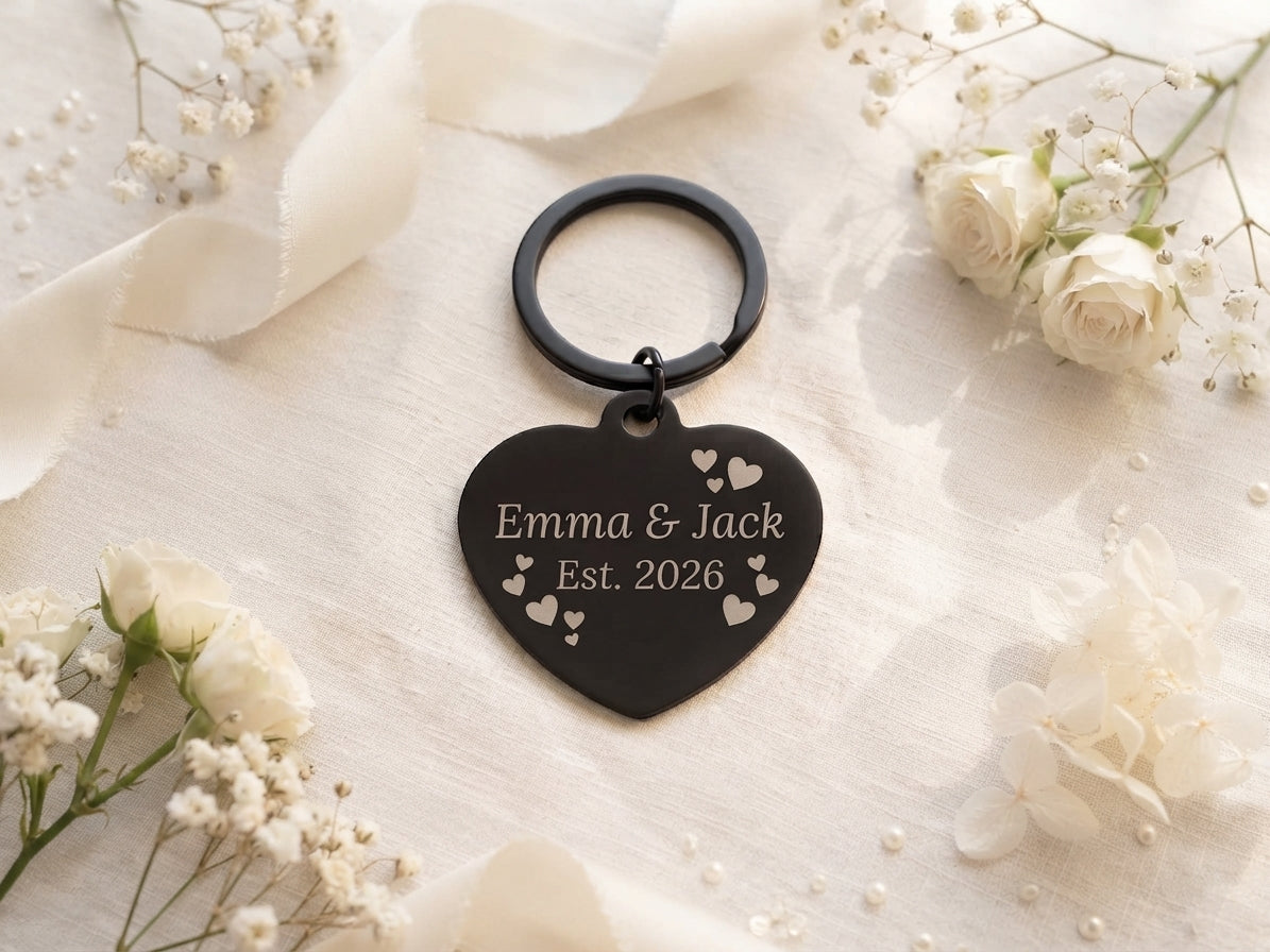 Personalised Heart-shaped Black Keychain | Custom Engraved Stainless Steel Heart Keyring for Mum, Couples, Best Friends & Gifts